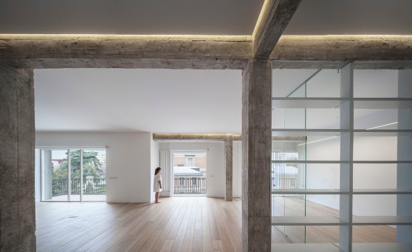 Wohnungsumbau in Madrid von Jess Aparicio Guisad