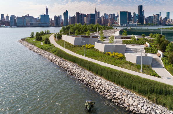 Neuer Uferpark am New Yorker East River