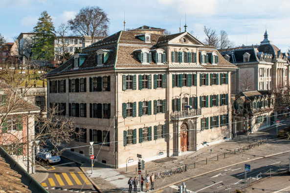 Das von Tilla Theus und Partner Architekten instand gesetzte Haus zum Rechberg stammt aus dem Jahr 1770.