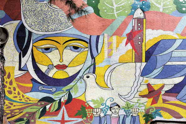 Ehem. Mbelfabrik Gantiadi, Knstler unbekannt, Tbilisi,  Entstehungsjahr unbekannt, aus Mosaiken der Sowjetmoderne