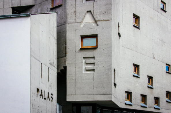 Kino-Monolith von dePaor architects