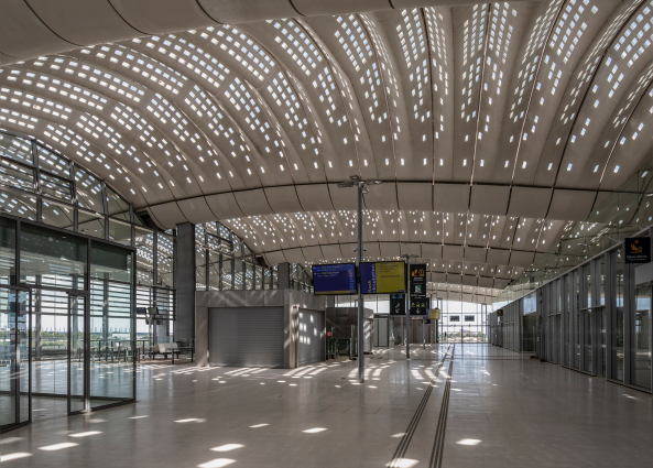 TGV-Bahnhof in Montpellier von Marc Mimram Architects