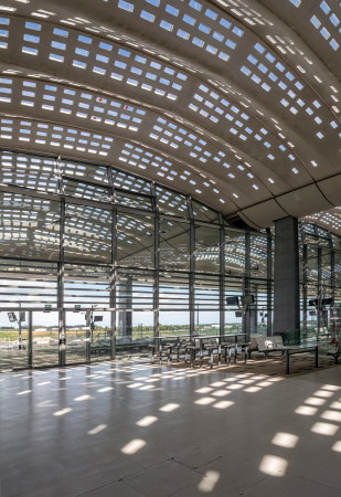 TGV-Bahnhof in Montpellier von Marc Mimram Architects