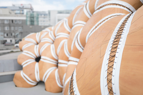 2016 forschten Achim Menges und seine Studentinnen an einem Holzpavillon.