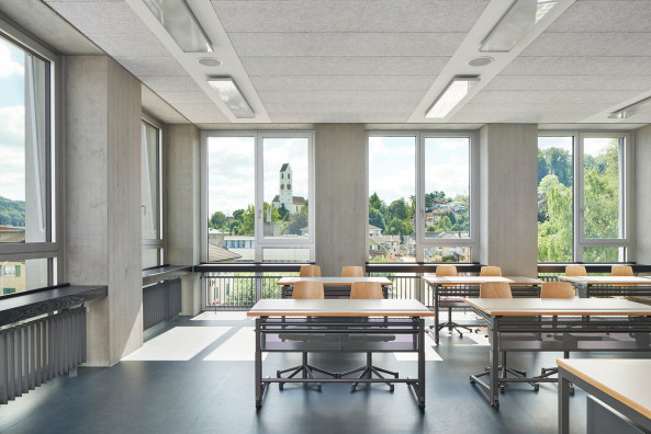 Schule in Suhr bei Aarau von pool Architekten