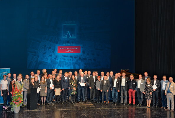 Der Deutsche Stdtebaupreis 2018 und der Sonderpreis Orte der Bildung und Kultur im stdtebaulichen Kontext wurden im Beisein von circa 300 Gsten Ende September im Staatstheater Mainz verliehen.