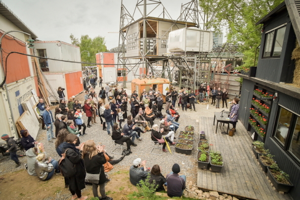 Belobigung Stdtebaupreis: Kulturschutzgebiet Wagenhalle - Container City in Stuttgart