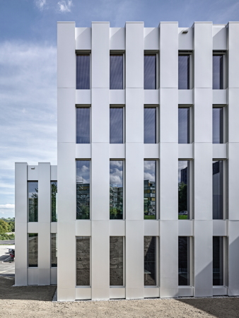 Sonderpreis Schweizer Holz 2018: Btiment administratif de la police cantonale de Fribourg, Deillon Delley Architectes