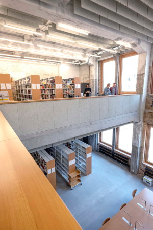 Hochschule fr Schauspielkunst von Ortner + Ortner in Berlin