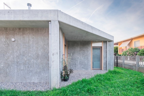 Einfamilienhaus in Oberitalien von OASI Architects
