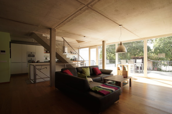 Low-Budget Wohnhaus von Achitekturb�ro Stocker bei Stuttgart