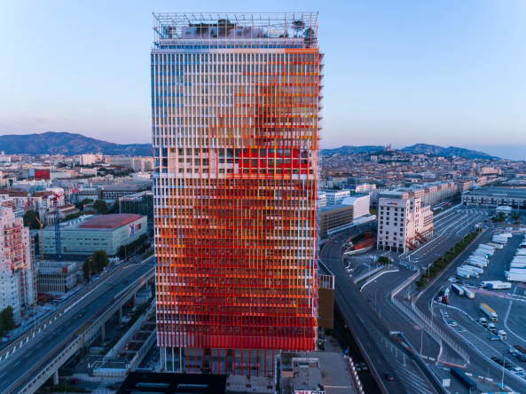 Turm von Jean Nouvel in Marseille
