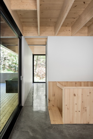Holzhaus in Quebec von Atelier Gnral