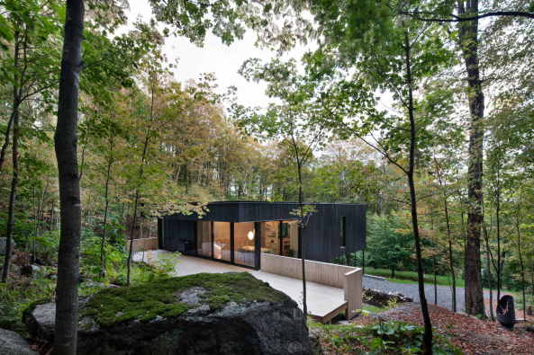 Holzhaus in Quebec von Atelier Gnral