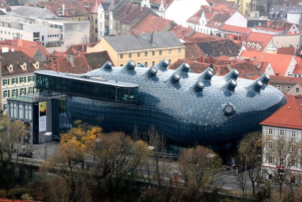 Das 2003 errichtete Friendly Alien Kunstmuseum von Sir Peter Cook und Colin Founier in Graz
