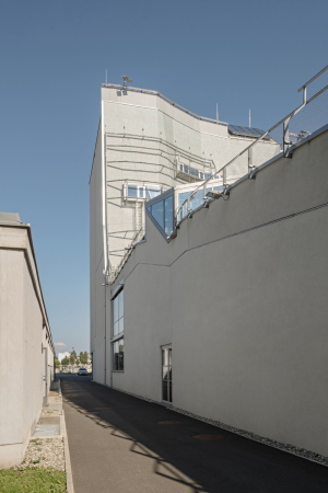 Richtung Westen kann das Geb�ude einfach erweitert werden.