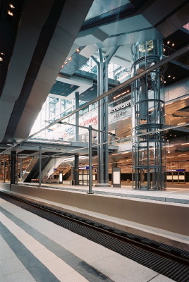 Hauptbahnhof in Berlin wird erffnet  mit Kommentar