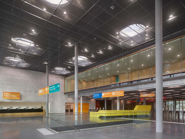 Messehalle 10 von Wulf Architekten in Stuttgart