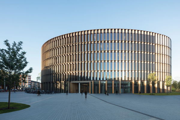 DGNB-Nachhaltigkeitspreis 2018 fr das Freiburger Rathaus von ingenhoven architects.
