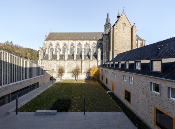 Gernot Schulz komplettiert Haus Altenberg im Bergischen Land