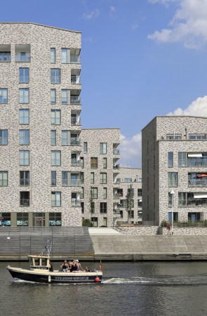 Wohnhuser von Tchoban Voss auf Rostocker Holzhalbinsel