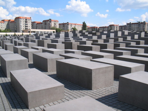 Das Denkmal fr die ermordeten Juden Europas wurde 2005 eingeweiht. Foto: K. Weisser, Wikipedia, CC BY-SA 2.0 de