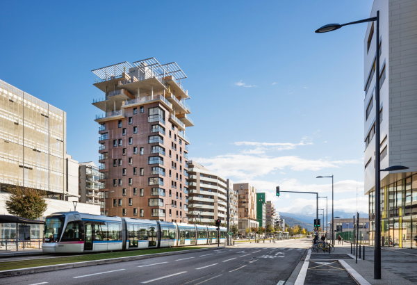 Wohnhochhaus von duard Franois in Grenoble