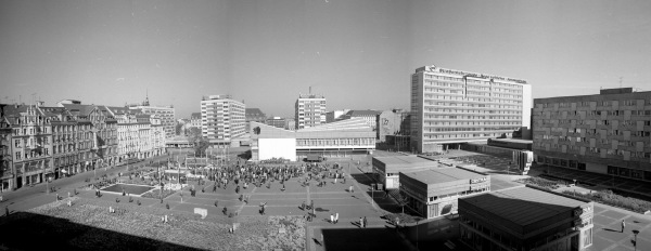 Panoramaaufnahme des Sachsenplatzes um 1971