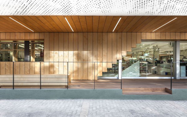 Supermarktumbau von KLAB architecture in Athen