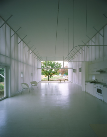 Naked House, 2000
