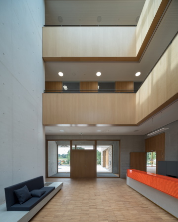 Brogebude von Ackermann + Raff