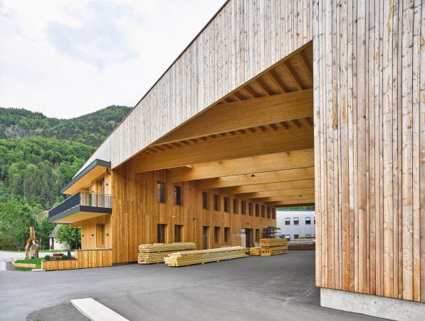 Anerkennung in der Kategorie Gewerbliche Bauten:Werkhalle und Brogebude Lengauer Stockner, Schwoich