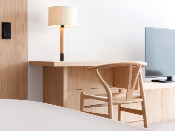 Radikaler Hotelumbau in Sdtirol von Peter Pichler Architecture