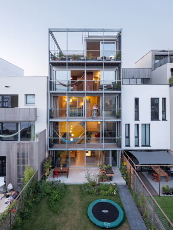 Drei-Generationenhaus in Amsterdam von BETA