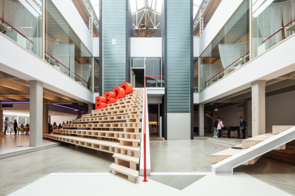 Broumbau von ZAmpone in Brssel