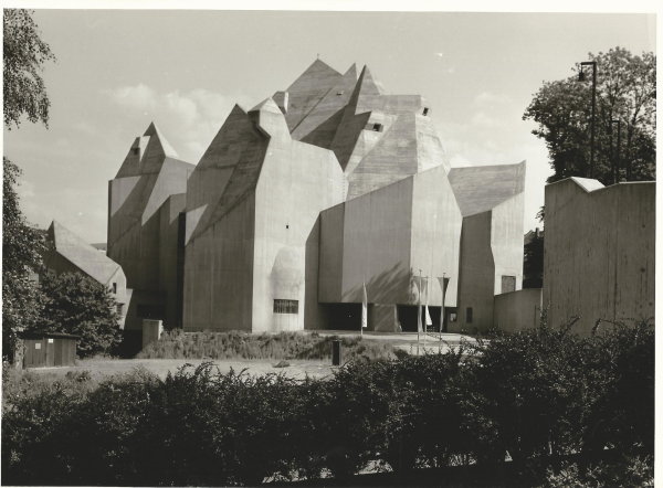 Baustellenbesuch bei Bhms Wallfahrtsdom in Neviges