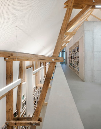Bibliothek in Kressbronn am Bodensee von Steimle Architekten