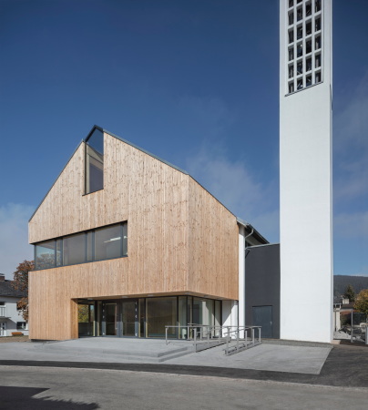Kirchenumbau von Klinkenberg Architektur in Neustadt