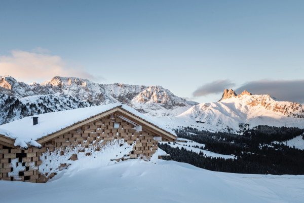 Umbau auf der Seiser Alm von noa*