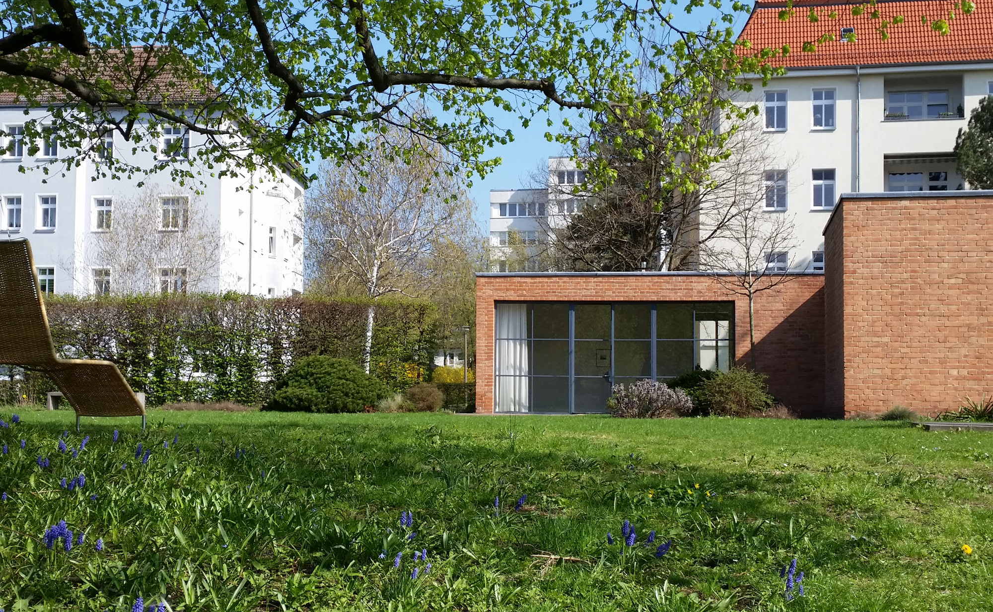 Wita Noack über das Mies van der Rohe Haus in Berlin