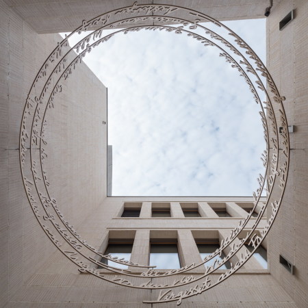 Kunst am Bau: Gemeinsam von Tom Kristen