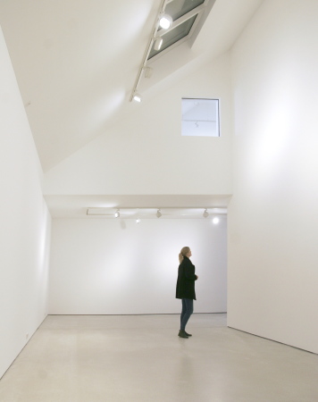 Der Galerieraum ist U-f�rmig angelegt.