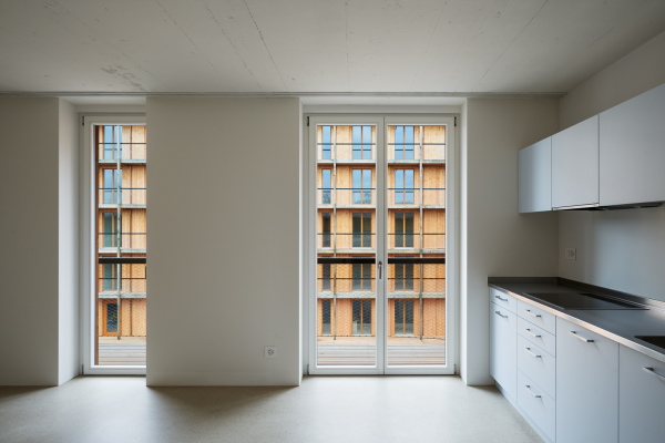 Mehrgenerationenhaus in Winterthur von weberbrunner und Soppelsa