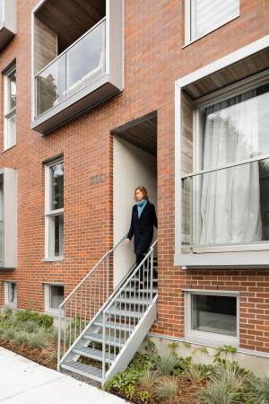 Mehrfamilienhaus in Montral von ADHOC