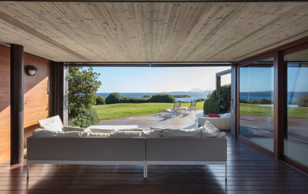 Villenanlage der Siebzigerjahre auf Sardinien umgebaut