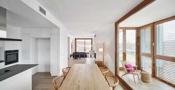 Mehrfamilienhaus von Bailo Rull Arquitectos
