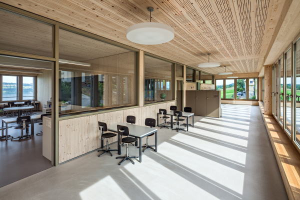 Erweiterungsbau von Graber & Steiger im Schweizer Nottwil