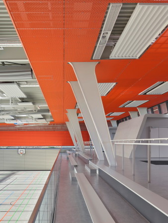 Sporthalle von Metaraum Architekten in Pfungstadt