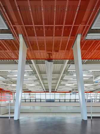 Sporthalle von Metaraum Architekten in Pfungstadt