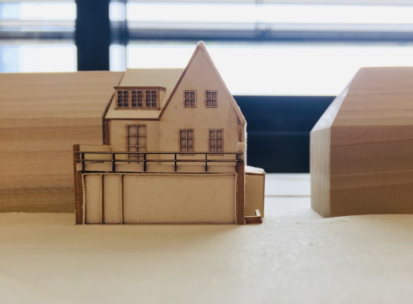 Modell des Hauses Henke in Essen/ Ansicht 1; Modell von Natascha Glamocak und Aischa Baaske; Foto: Aischa Baaske